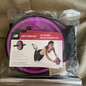 New Balance AB Wheel